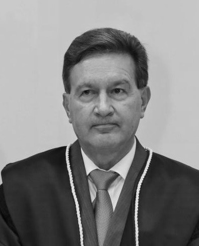 CORREGEDOR DA JUSTIÇA Des. Roberto Antônio Massaro