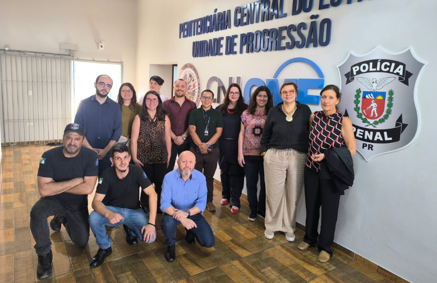 Pesquisadoras alemãs visitam unidades prisionais do Paraná para implementação de projeto